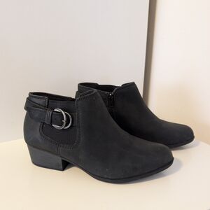 Clarks Black Learher Ankle Boots